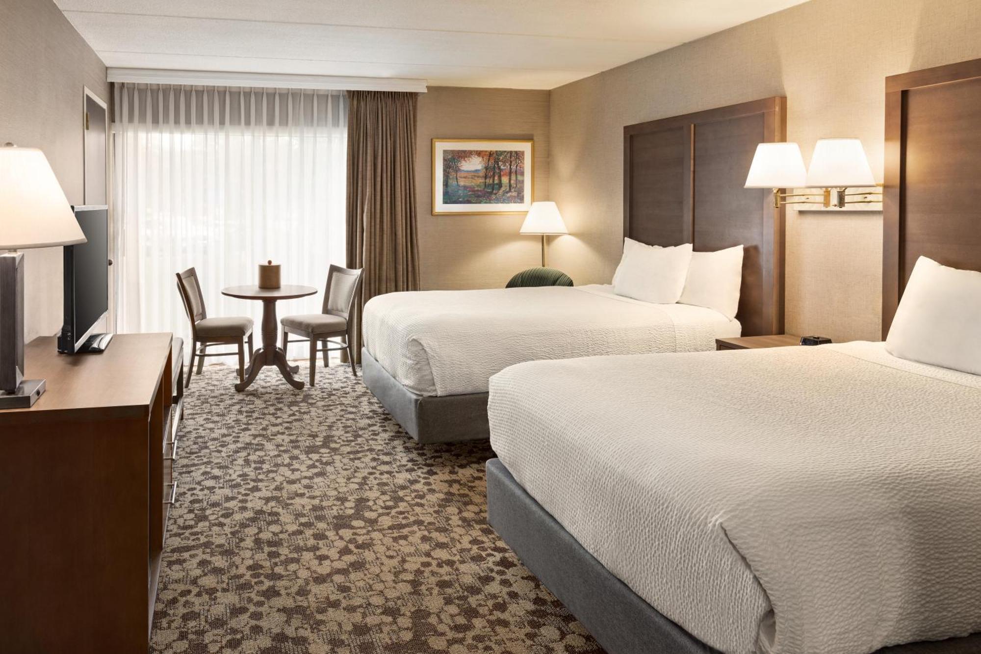Ramada Plaza By Wyndham Portland Hotel Exterior photo